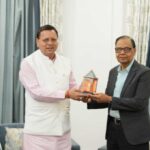 मुख्यमंत्री धामी ने किया उत्तराखंड दौरे पर आए 16वें वित्त आयोग के अध्यक्ष डॉ अरविंद पनगढ़िया का स्वागत