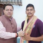 मुख्यमंत्री ने माउंट एवरेस्ट पर सफलतापूर्वक चढ़ने वाले चम्पावत के वीरेन्द्र को शुभकामनाएं दी