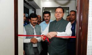 सीएम धामी ने किया देहरादून में अमर उजाला डिजिटल ऑफिस का उद्घाटन