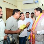 हल्द्वानी में मुख्यमंत्री धामी ने सुनी जनसमस्याएं, अधिकारियों को दिए त्वरित समाधान के निर्देश