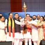 आदि रंगोत्सव में बिखरे जनजातीय संस्कृति के रंग, कलाकारों के साथ थिरके सीएम धामी…